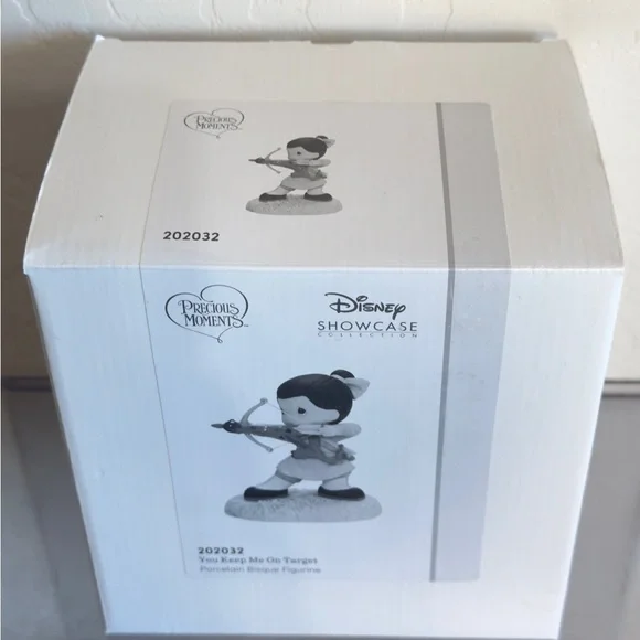 Precious Moments Disney Mulan & Mushu You Keep Me On Target 202032 (SB1505) - Picture 13 of 15